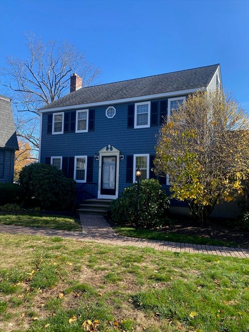 19-19 Camelot Ct, Stoughton, MA, 02072-1043 | Card Image