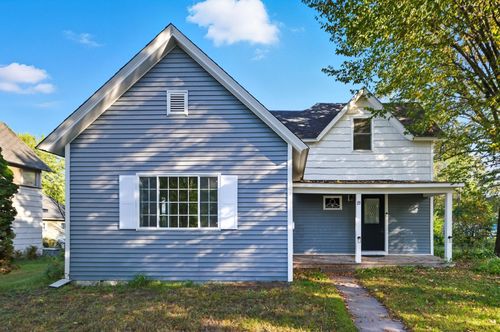 135 2nd Ave Se, Pine City, MN, 55063-1519 | Card Image