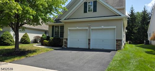 19 Bayard Rd, SOMERSET, NJ, 08873-7205 | Card Image