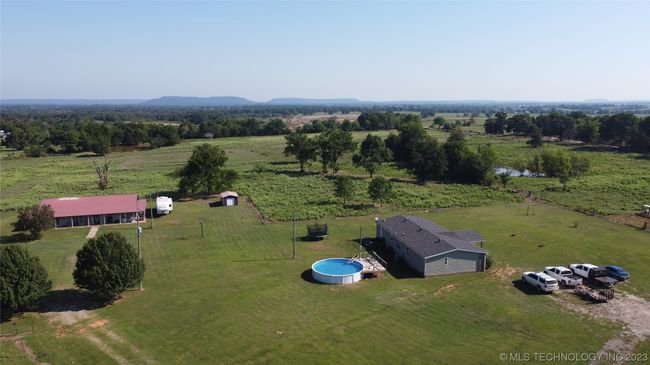 40326 S County Road 4545, House other with 3 bedrooms, 2 bathrooms and null parking in Keota OK | Image 4