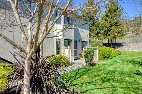29 Sailmaker Court, San Rafael, CA, 94903 | Card Image
