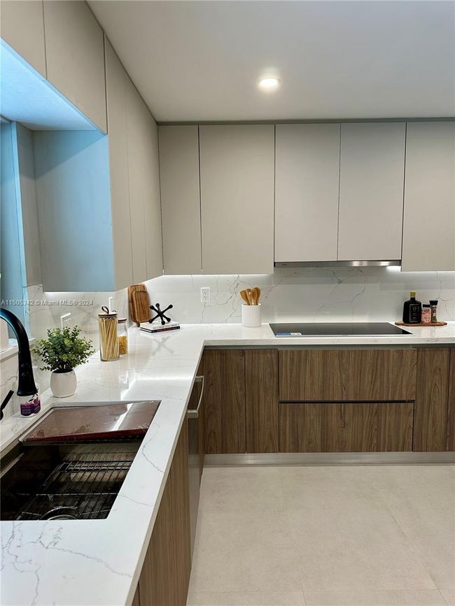 17701 Sw 87 Th Ave, House other with 5 bedrooms, 4 bathrooms and null parking in Palmetto Bay FL | Image 19
