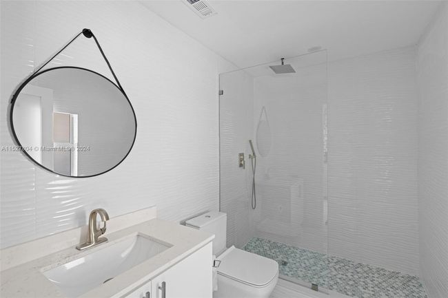 26 Ne 88 Th St, House other with 4 bedrooms, 3 bathrooms and null parking in El Portal FL | Image 35