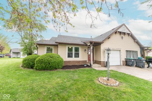980 Red Maple Ct, Greenwood, IN, 46143-1522 | Card Image