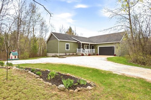 3580 Larkin Ln, West Branch, MI, 48661-9198 | Card Image