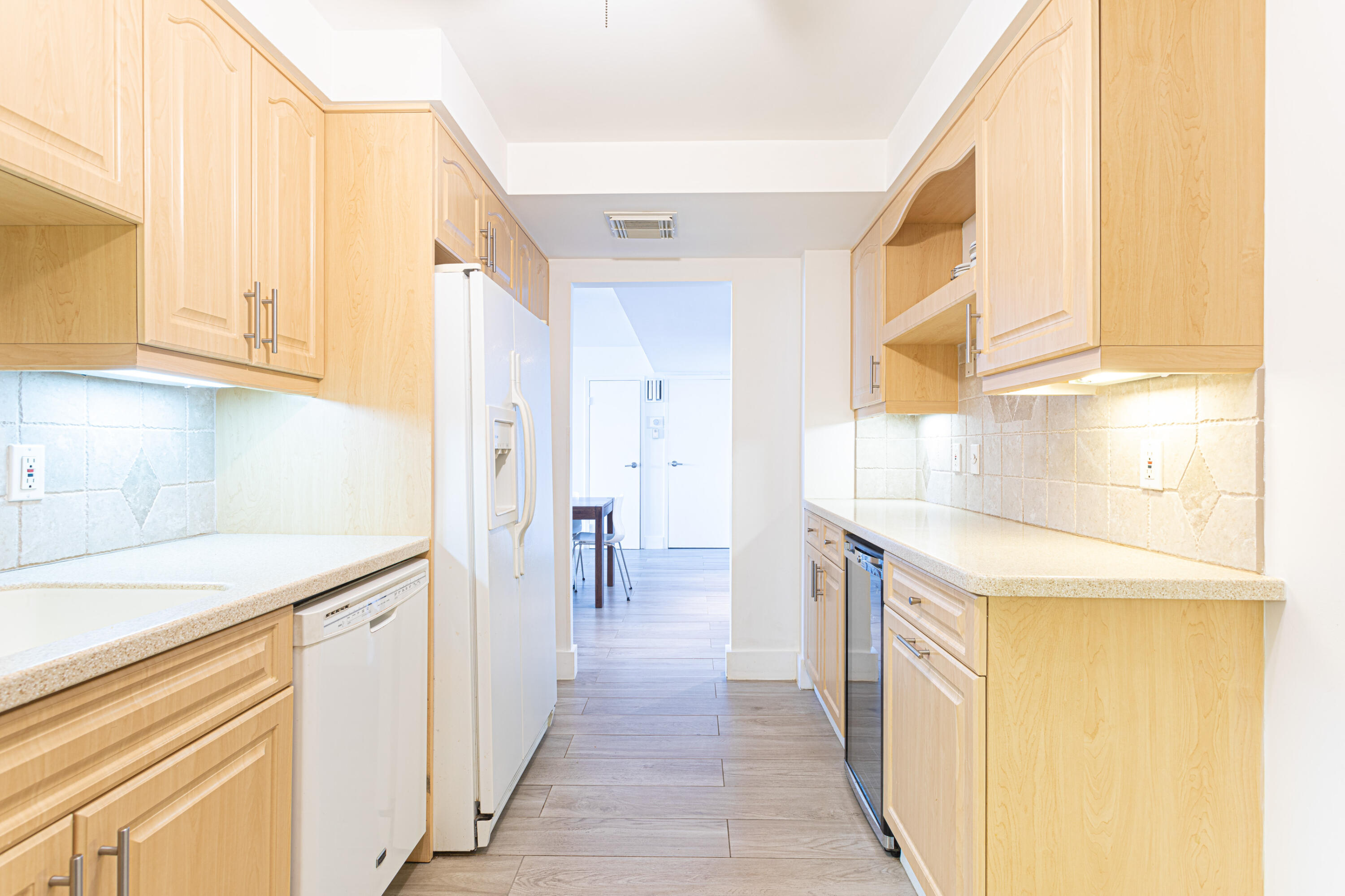 Residential Lease in South Palm Beach 4
