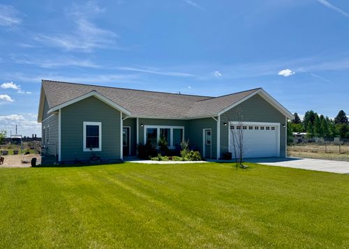 57363 Christmas Tree Rd, Christmas Valley, OR, 97641-2268 | Card Image
