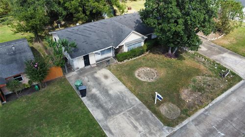 5243 Greylog Dr, Houston, TX, 77048-1728 | Card Image