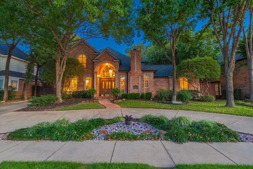301 W Mill Valley Dr, Colleyville, TX, 76034-3674 | Card Image