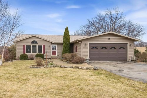N5902 County Road Q, AZTALAN, WI, 53549 | Card Image