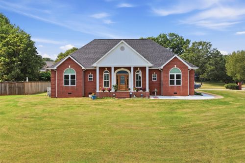 8400 Heron Cir, Ooltewah, TN, 37363-9793 | Card Image