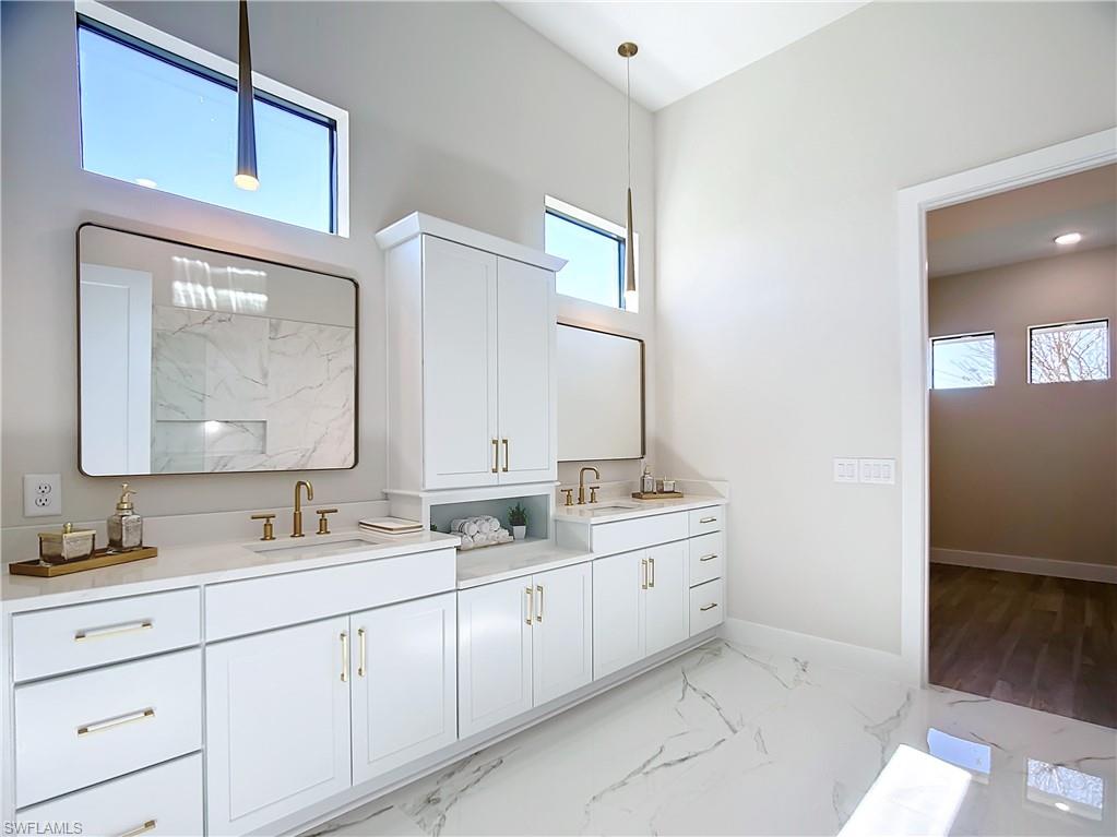 Residential in CAPE CORAL 5