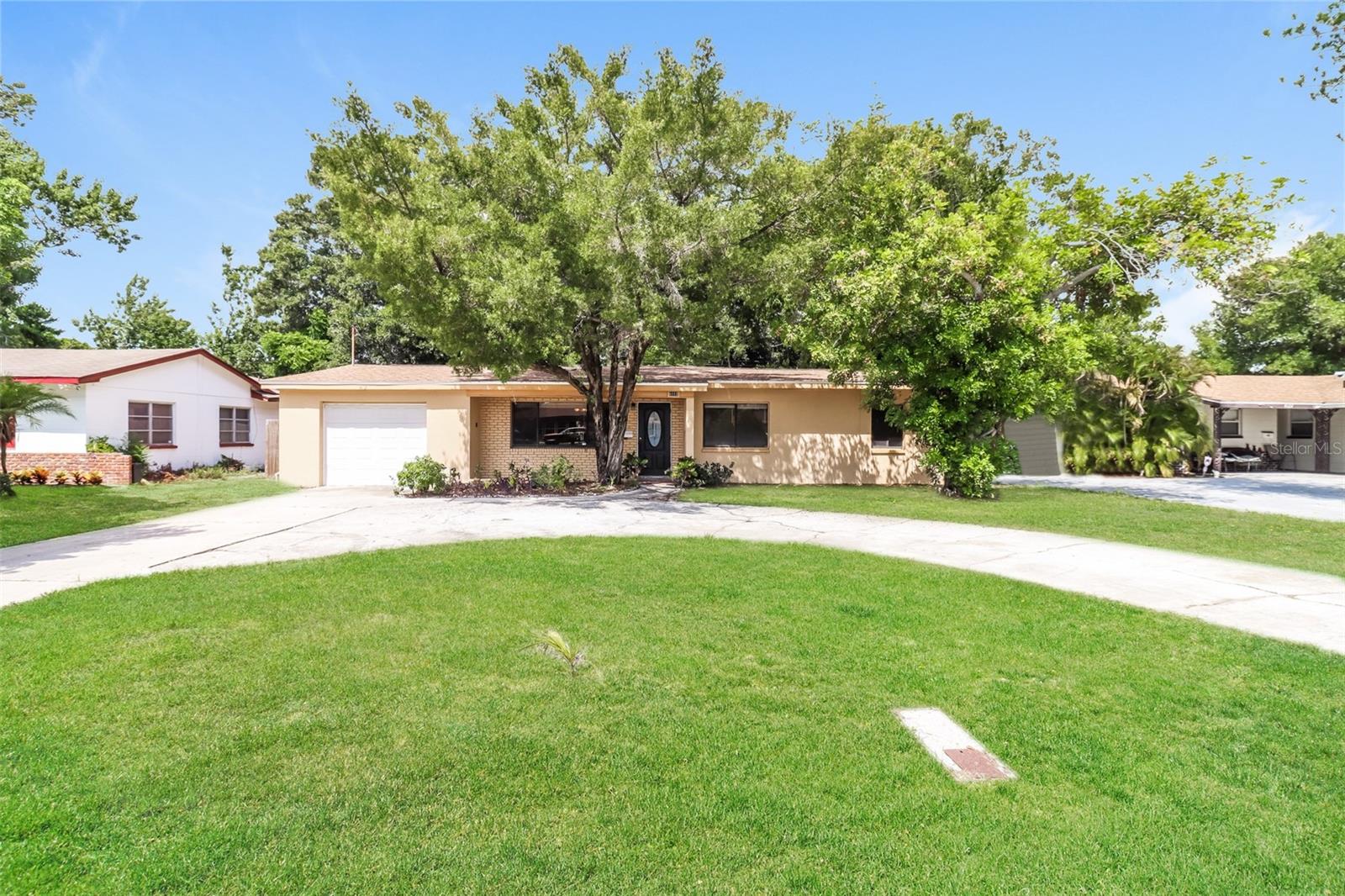 Cortez Way, Saint Petersburg, FL 33712