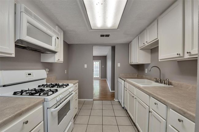 20110 Misty Pines Dr, House other with 3 bedrooms, 2 bathrooms and 2 parking in Humble TX | Image 19