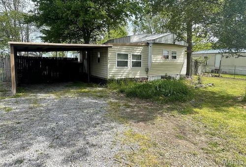 55 Delmo St, Sikeston, MO, 63801-8422 | Card Image