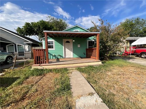 2806 Guadalupe St, Corpus Christi, TX, 78405-2925 | Card Image
