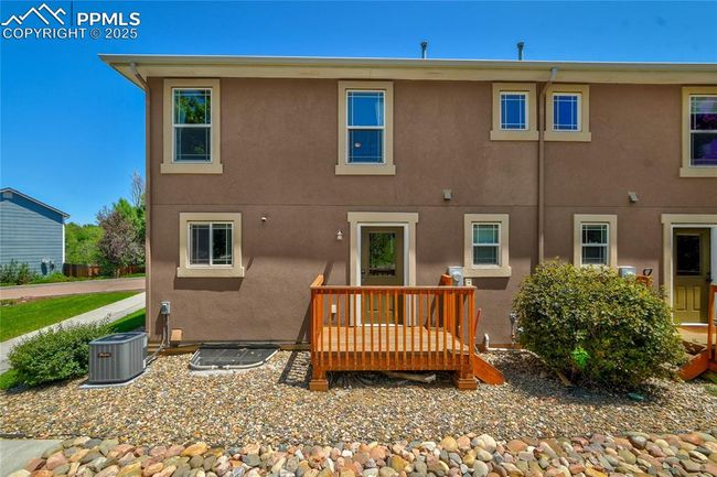 2601 Lynbarton Pt, Townhouse with 3 bedrooms, 3 bathrooms and 1 parking in Colorado Springs CO | Image 29