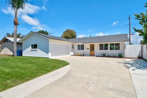 16622 Simonne Ln, Huntington Beach, CA, 92647-4355 | Card Image