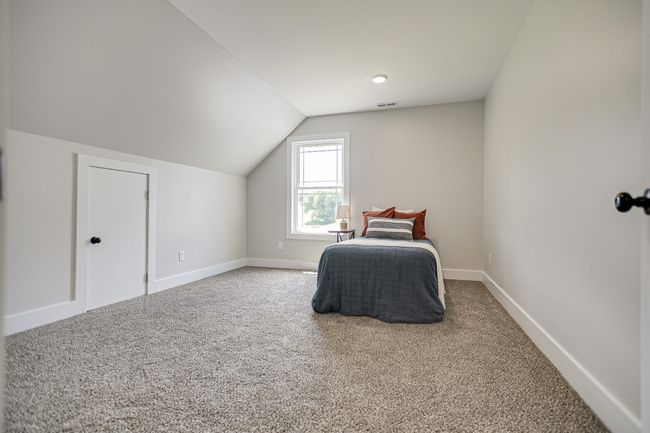 1020 Loggins Rd, House other with 4 bedrooms, 3 bathrooms and 1 parking in Charlotte TN | Image 24