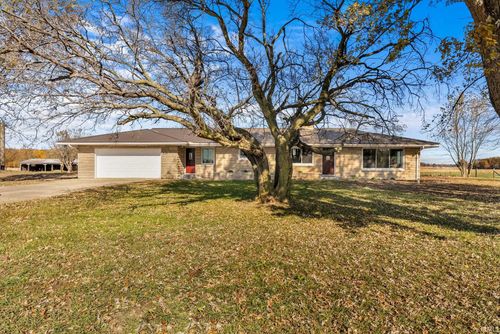 838 17th Rd, Bourbon, IN, 46504-9564 | Card Image
