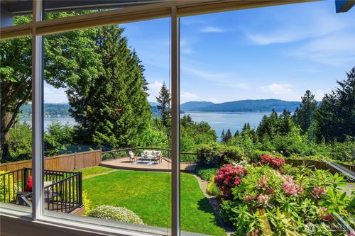 639 W Lake Sammamish Pkwy Ne, Bellevue, WA, 98008-4226 | Card Image