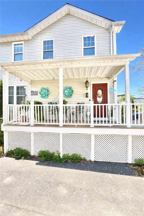 2-95 Dixon St, Providence, RI, 02907-3638 | Card Image