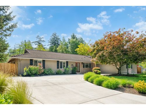 8835 Sw Becker Dr, Portland, OR, 97223 | Card Image