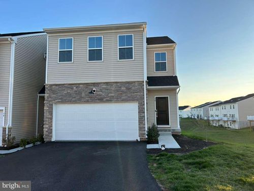 56 Painters Way, POTTSTOWN, PA, 19465-7940 | Card Image