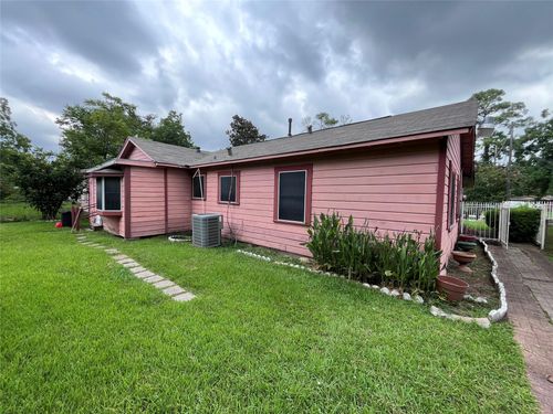 8018 Darlington Dr, Houston, TX, 77028-2626 | Card Image