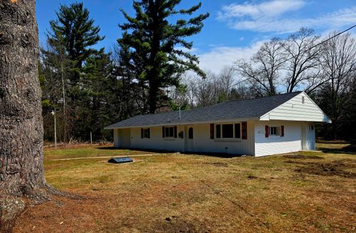 3696 S Locust Ave, Newaygo, MI, 49337-8761 | Card Image