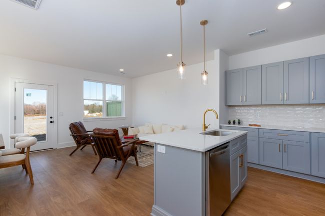 176 High Park Circle, Townhouse with 3 bedrooms, 3 bathrooms and 2 parking in Lebanon TN | Image 8