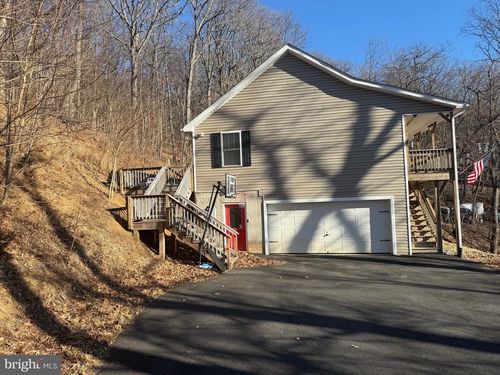 1157 Granny Smith Rd, LINDEN, VA, 22642-6036 | Card Image