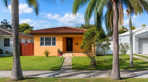 1631 Hollywood Blvd, Hollywood, FL, 33020-6809 | Card Image