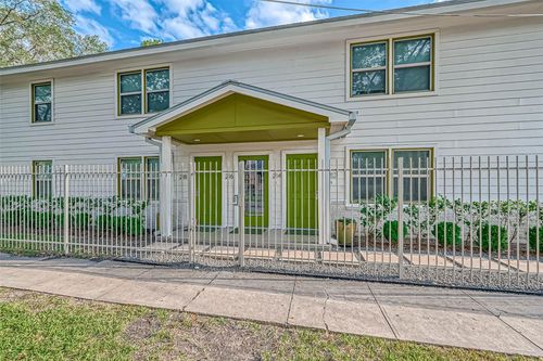 218 E 14th St, Houston, TX, 77008-4231 | Card Image