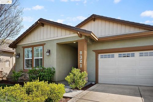 8321 Brookhaven Cir, Discovery Bay, CA, 94505-2686 | Card Image
