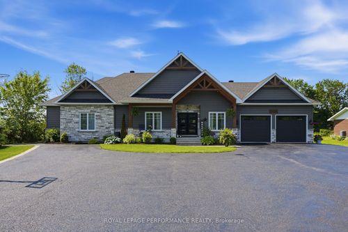 1560 Sandy Hill Rd, Hawkesbury, ON, K6A2R2 | Card Image