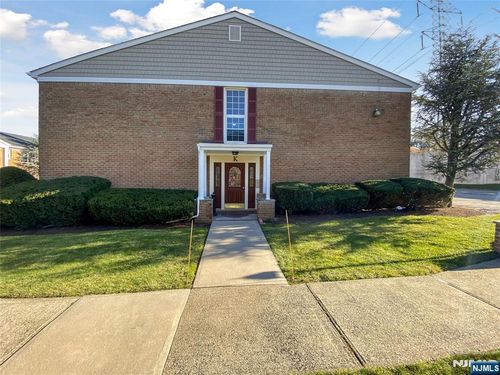 605 Grove, Clifton, NJ, 07013 | Card Image