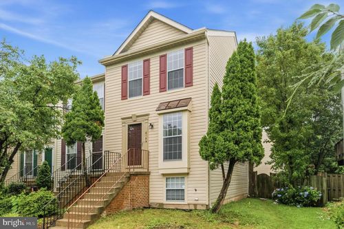 6109 Beddingfield Ct, CENTREVILLE, VA, 20121-5318 | Card Image