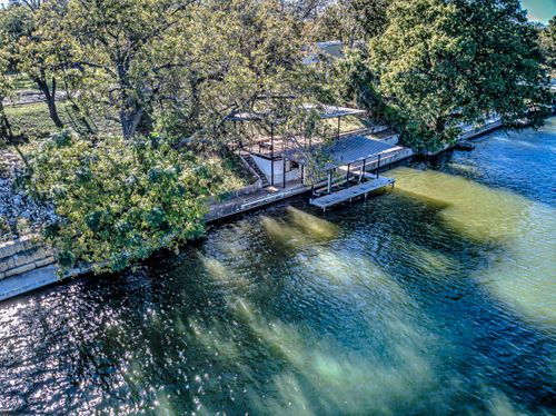 500 Lakeshore Dr, Marble Falls, TX, 78654-7280 | Card Image