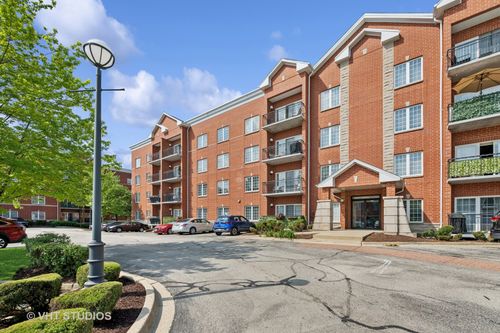 unit-410-3501 Wellington Ct, Rolling Meadows, IL, 60008-1893 | Card Image