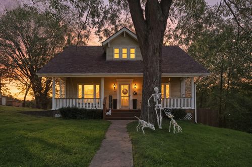 145 N Elmarch Ave, Cynthiana, KY, 41031-2328 | Card Image