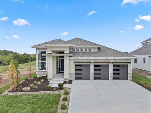 7919 Roundprairie St, Shawnee, KS, 66220-8001 | Card Image