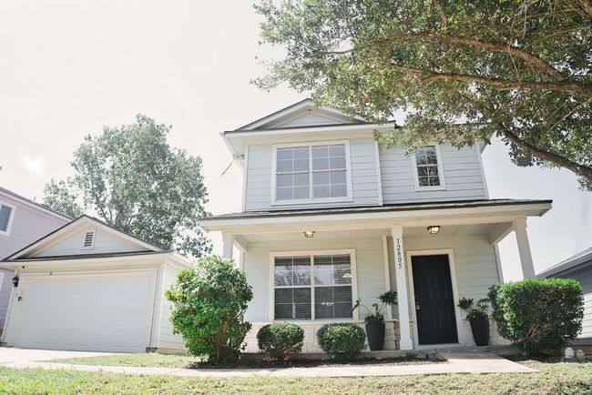 View of front facade featuring covered porch | Image 4