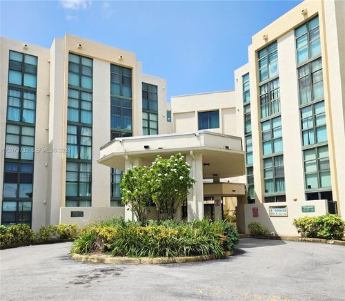 313-2055 Sw 122nd Avenue, Miami, FL, 33175 | Card Image