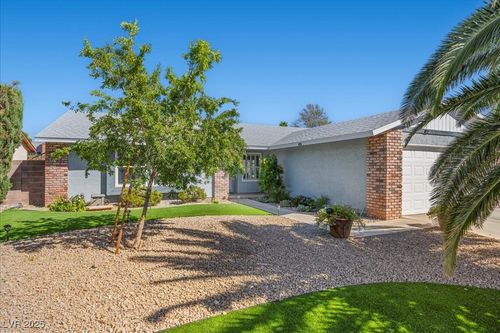 6900 Quail Hollow Dr, Las Vegas, NV, 89108-5495 | Card Image