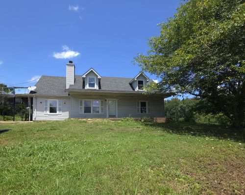 2455 Outlaw Rd, Woodlawn, TN, 37191-9170 | Card Image