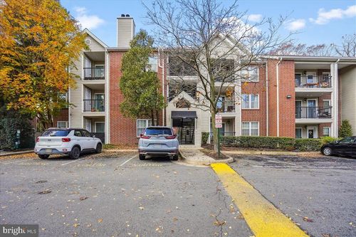 apt-252-3305 Wyndham Cir, ALEXANDRIA, VA, 22302-4305 | Card Image