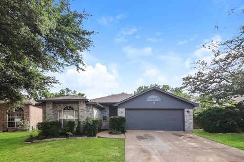 1446 Cross Courts Dr, Garland, TX, 75040-7536 | Card Image