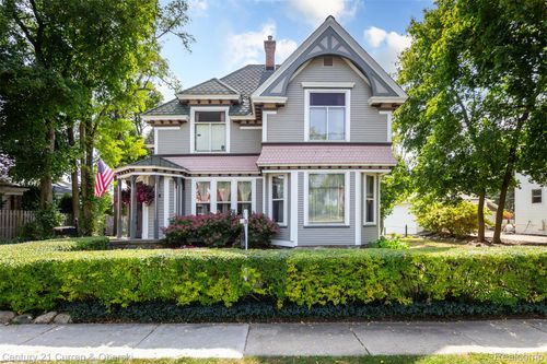 33611 Oakland St, Farmington, MI, 48335-3539 | Card Image