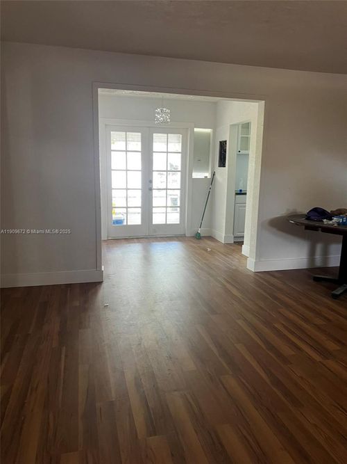 707 N J St, Lake Worth, FL, 33460-2512 | Card Image